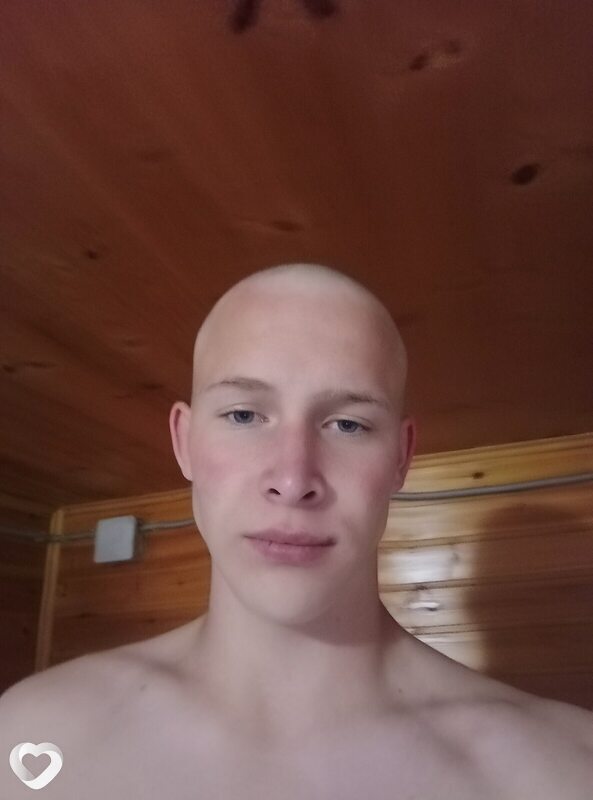 Александр, 20, Екатеринбурге — анкета №1809915