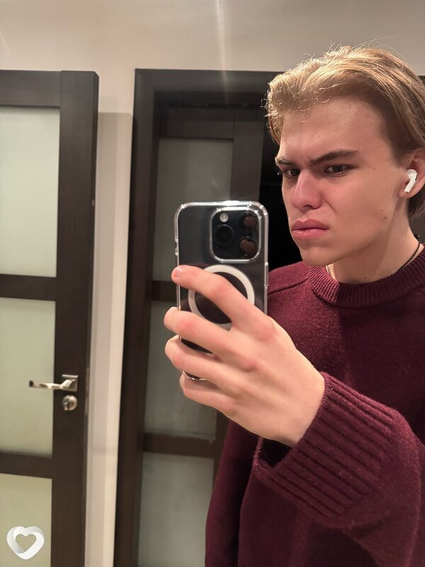 Кирилл, 20, Санкт-Петербурге — анкета №1810338