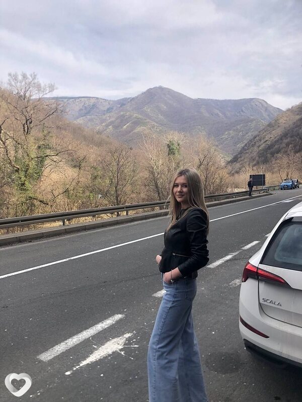 Елизавета, 22, Омске — анкета №1813995