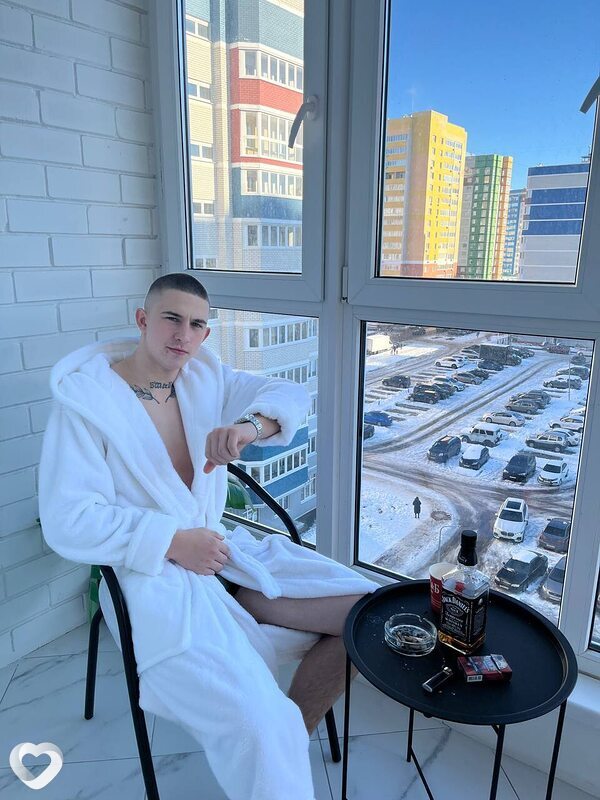 Макс, Волхов