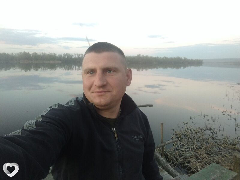 Максим, Карнауховка