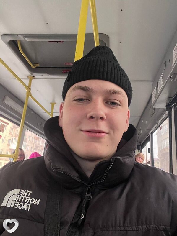 Марк, 21, Омске — анкета №1820983