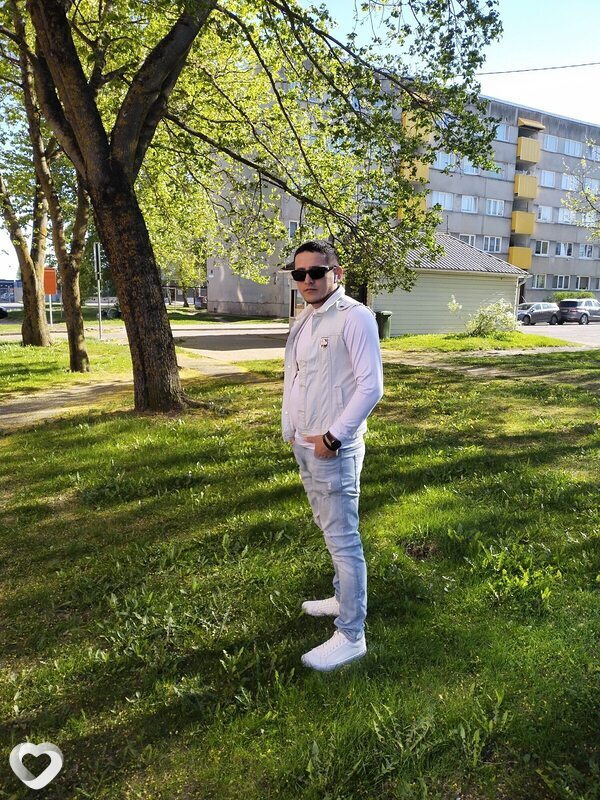 Farrukh, Каунас