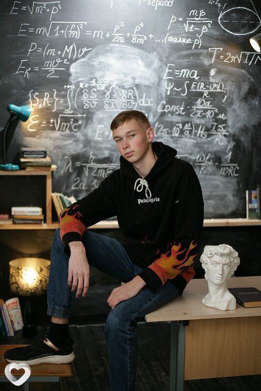 Сергей, 21, Бобруйске — анкета №1823072
