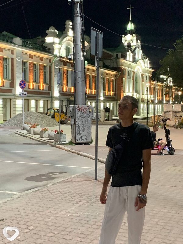 Павел, 22, Барнауле — анкета №1825586