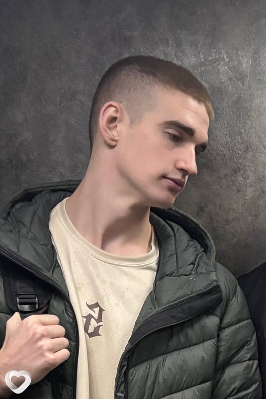 Валентин, 20, Калининграде — анкета №1827550