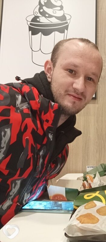 Артем, 31, Минске — анкета №1827829