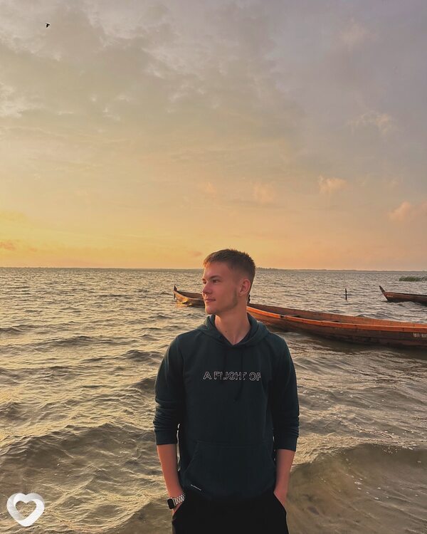 Андрій, 20, Варшава — анкета №1831442