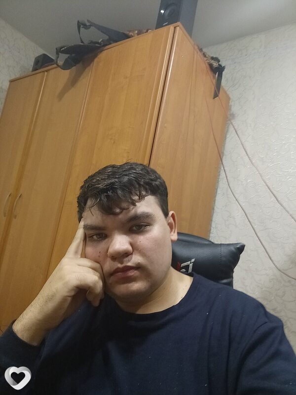 Алексей, 24, Междуреченске — анкета №1833016