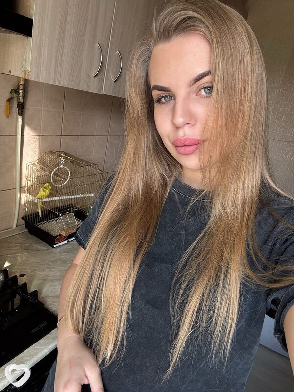 Анюта, 27, Москве — анкета №1832526