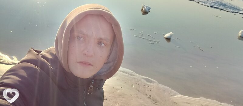Иван, 20, Омске — анкета №1833403