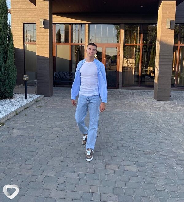 Дмитрий, 22, Ногинске — анкета №1834051