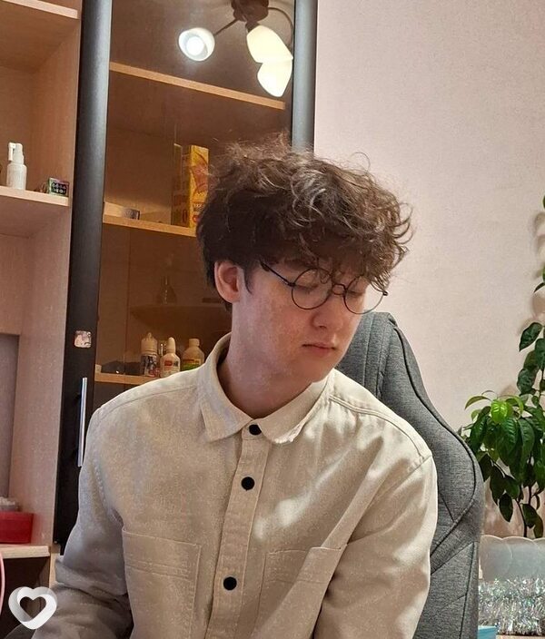Denis, 20, Новом Осколе — анкета №1834097