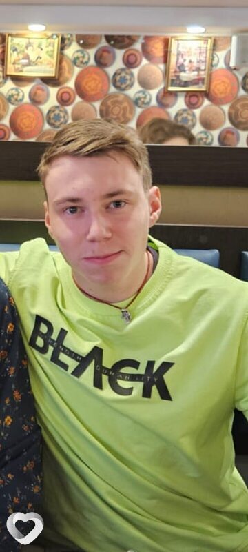 Артём, 20, Калининграде — анкета №1834681