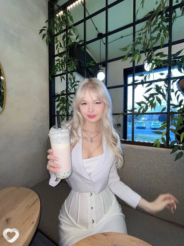 Алина, 23, Москве — анкета №1836875