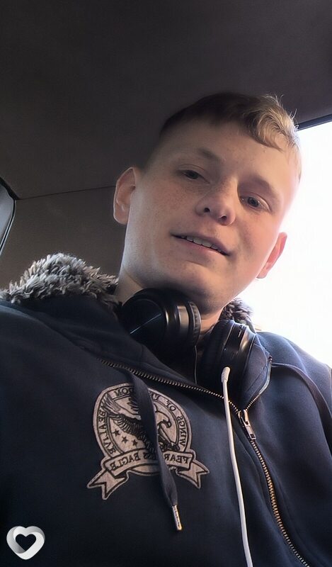 Даня, 23, Самаре — анкета №1837649