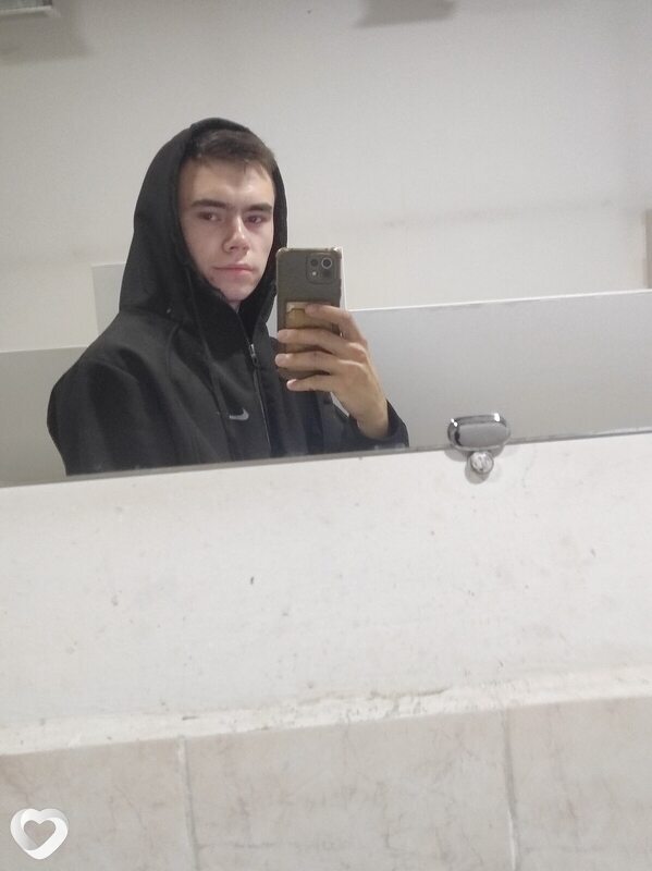 Александр, 22, Темиртау — анкета №1838462