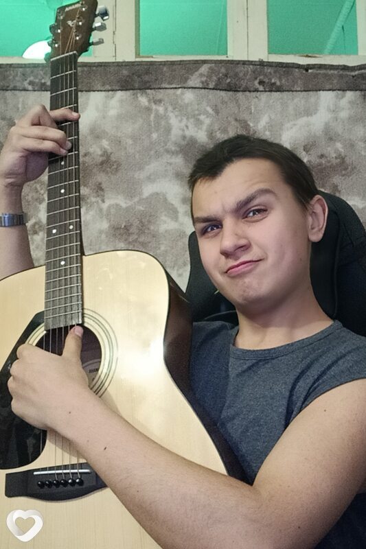 Леонид, 23, Новотроицке — анкета №1840131