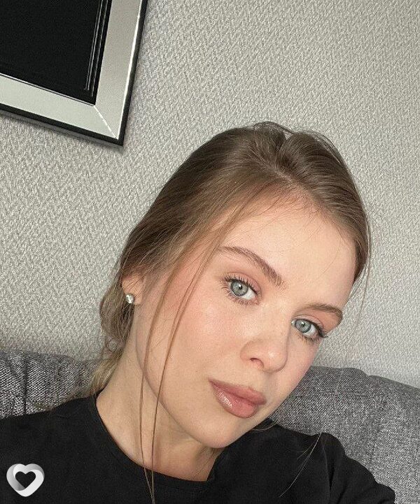 Амелия, 27, Новосибирске — анкета №1845348