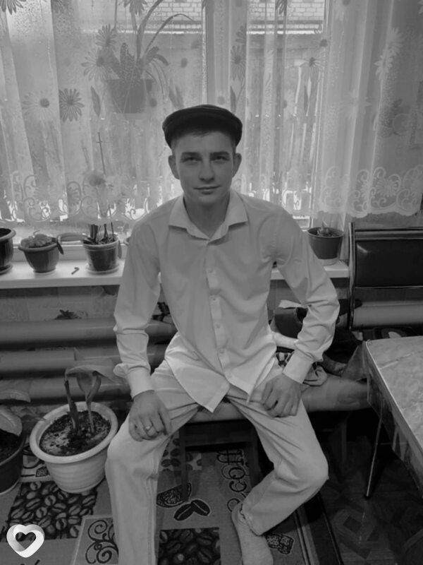 Александр, 24, Москве — анкета №1849452