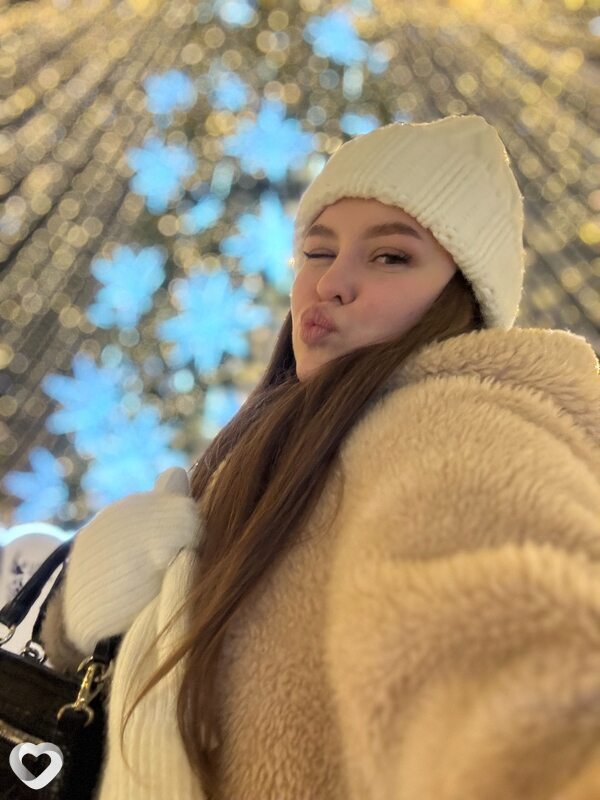 Полина, 21, Кирове — анкета №1847131