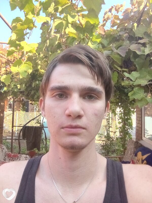 Denis, 22, Таганроге — анкета №1847373
