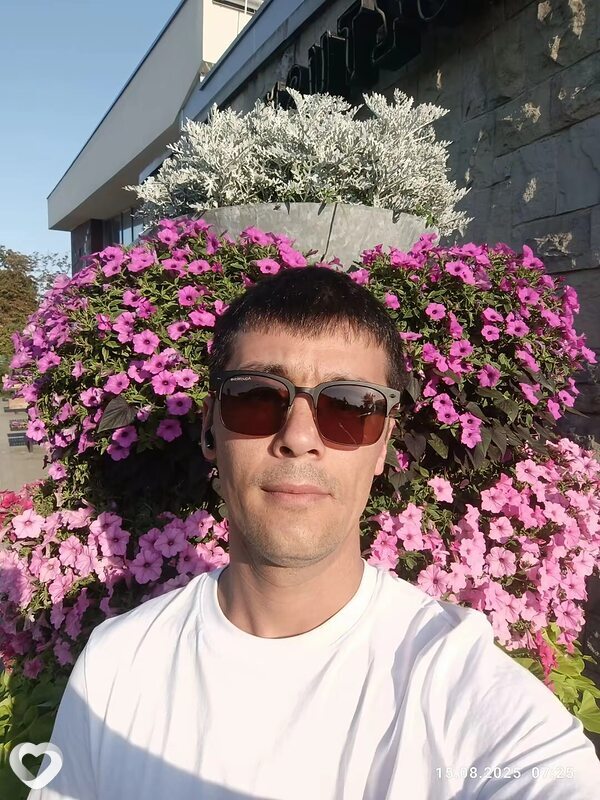 Isroil, Торунь