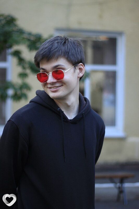 Виталик, 21, Ростове-на-Дону — анкета №1849046