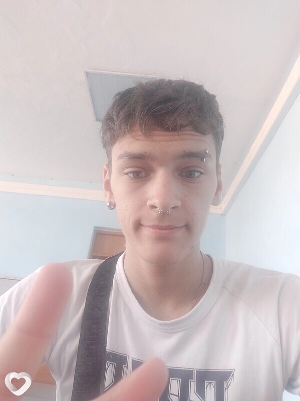 Слава, 20, Новокузнецке — анкета №1849461