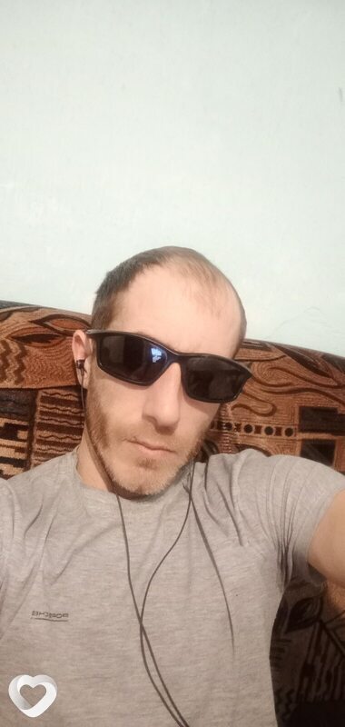 Виталий, 37, Бийске — анкета №1850765