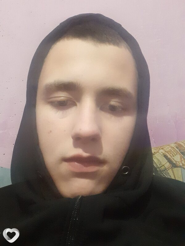 Михаил, 19, Полевское — анкета №1852906