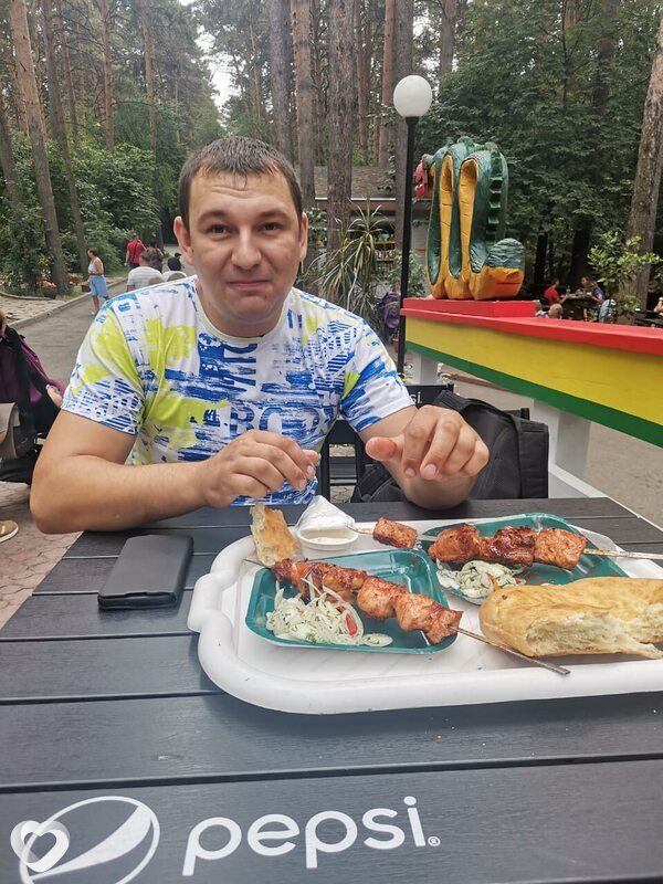Юрий, 31, Омске — анкета №1853024