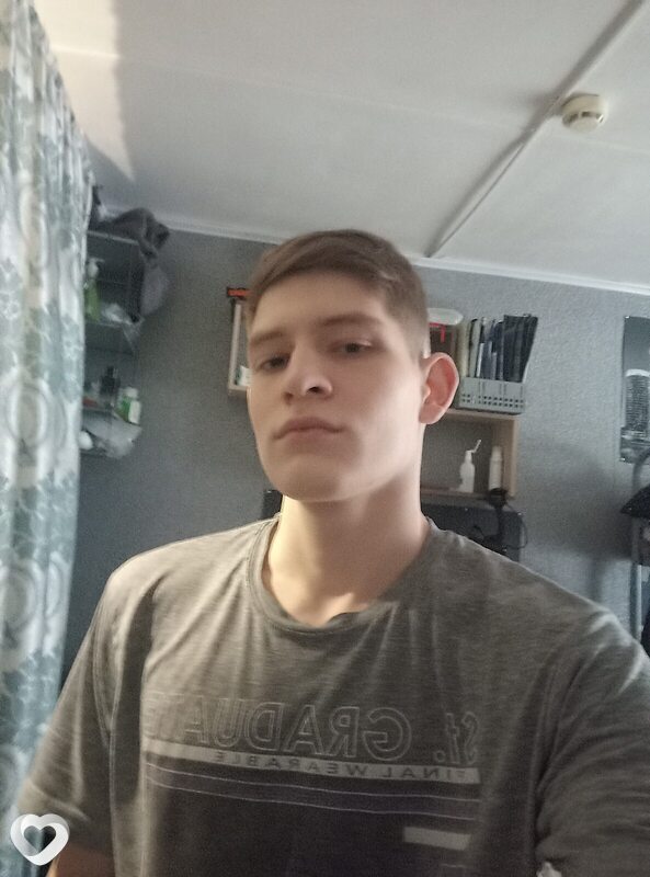 Василий, 19, Новозыбкове — анкета №1856457