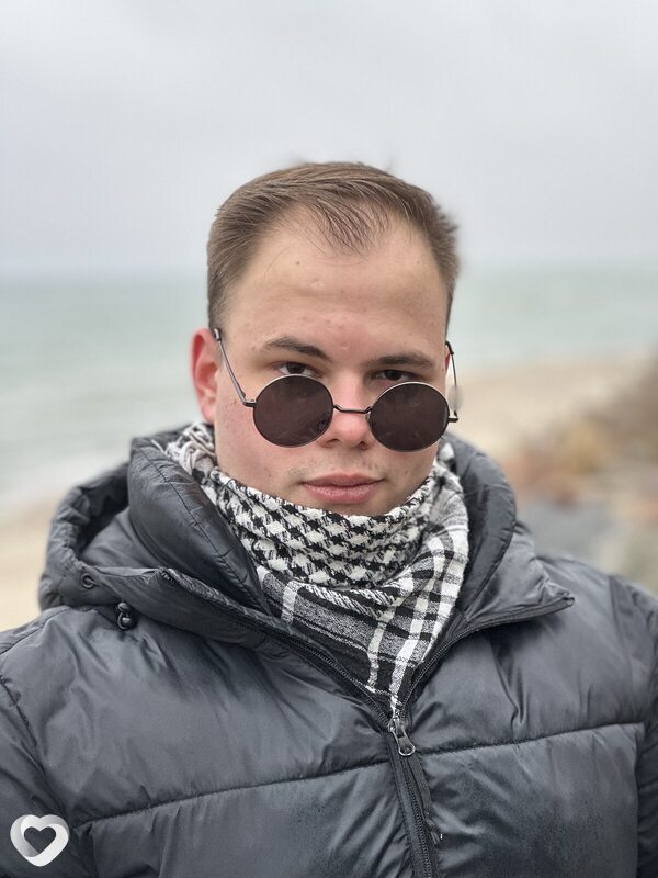 Максим, 24, Новосибирске — анкета №1857003