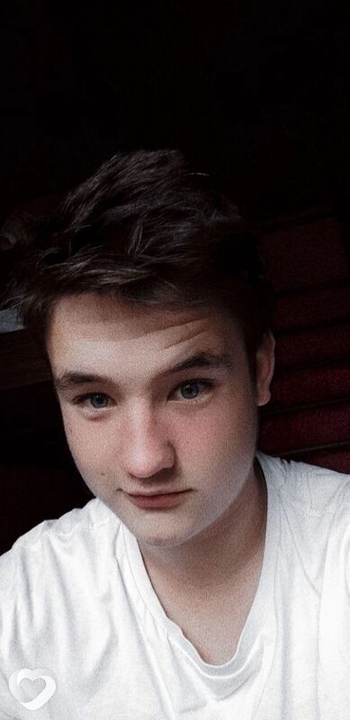 Антон, 20, Иванове — анкета №1861035