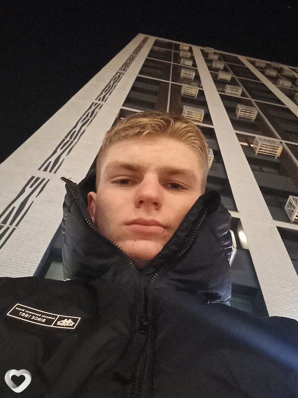 Nik, 20, Москве — анкета №1862792
