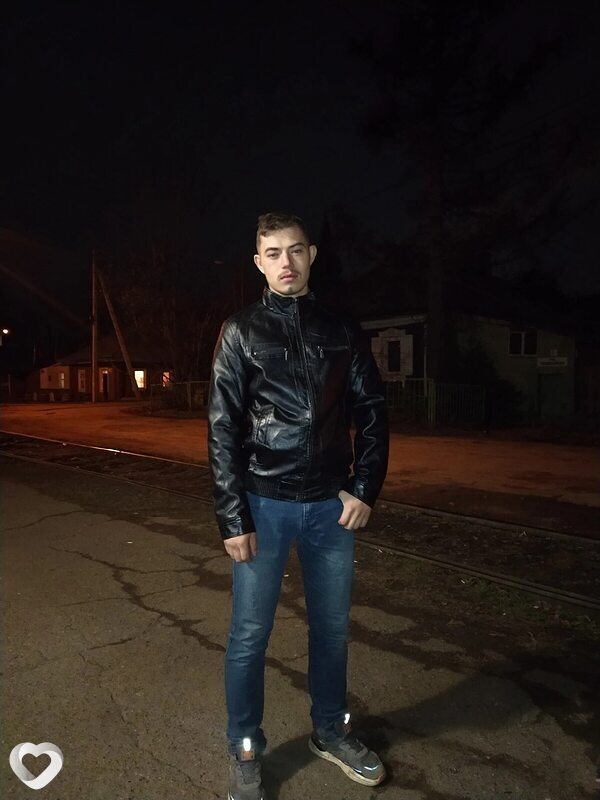 Максим, 27, Томске — анкета №1863364