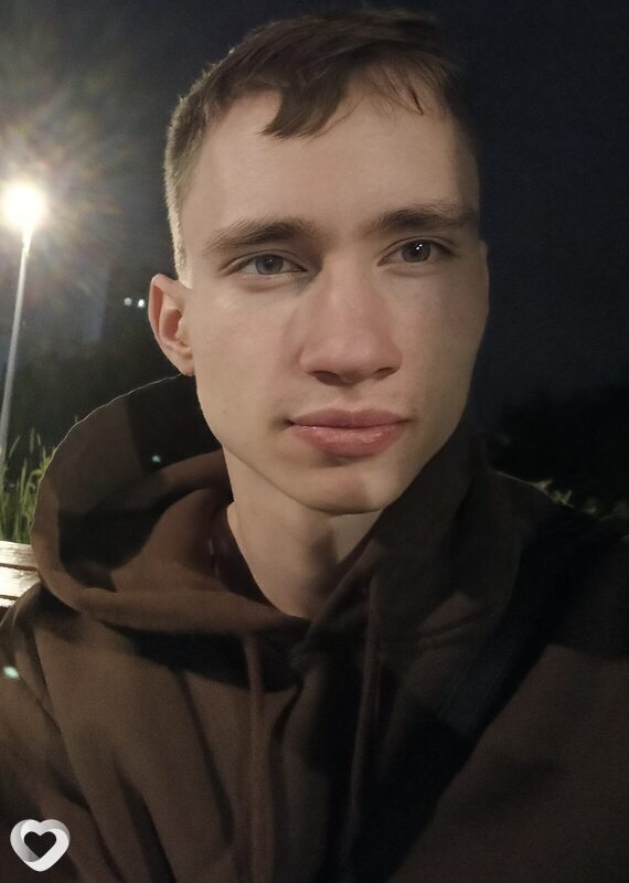 Иван, 22, Москве — анкета №1865272