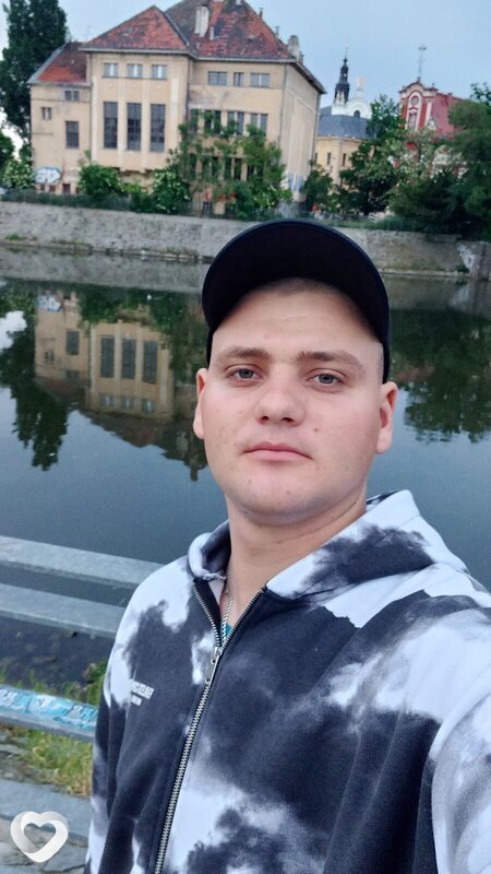 Serhii, Отвок
