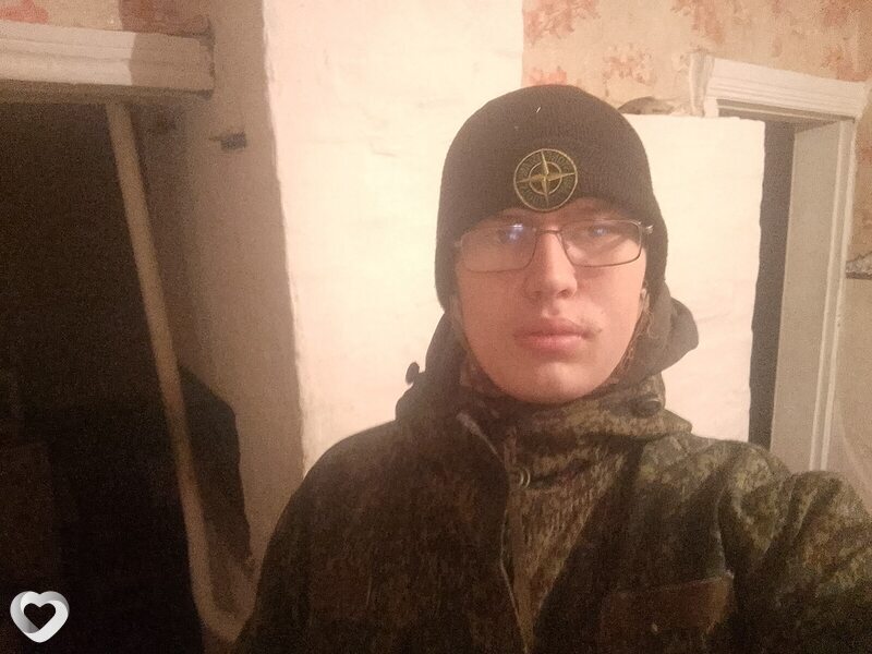 Алексей, 20, Назарове — анкета №1866180