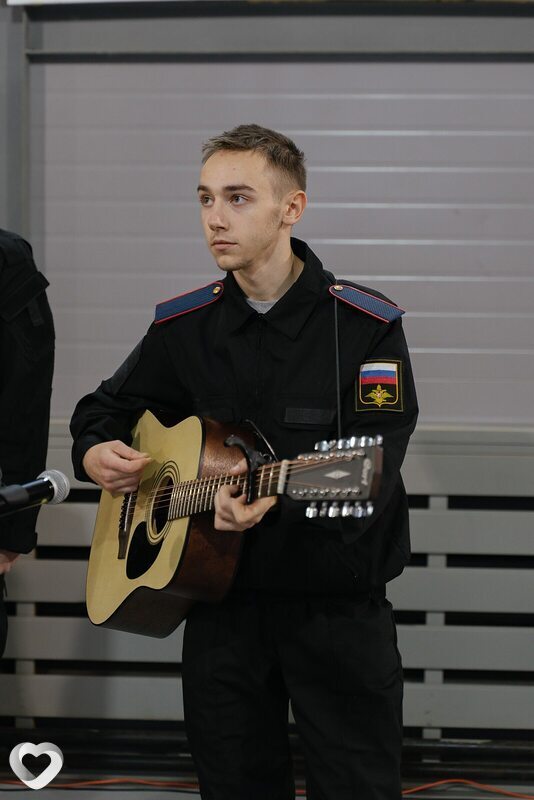 Кирилл, 20, Якутске — анкета №1870095
