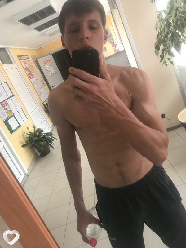 Александр, 20, Калуге — анкета №1872256