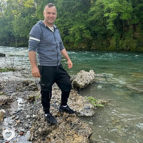 Ionut, Милан