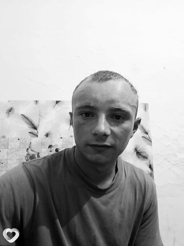 Виктор, 21, Чите — анкета №1883117