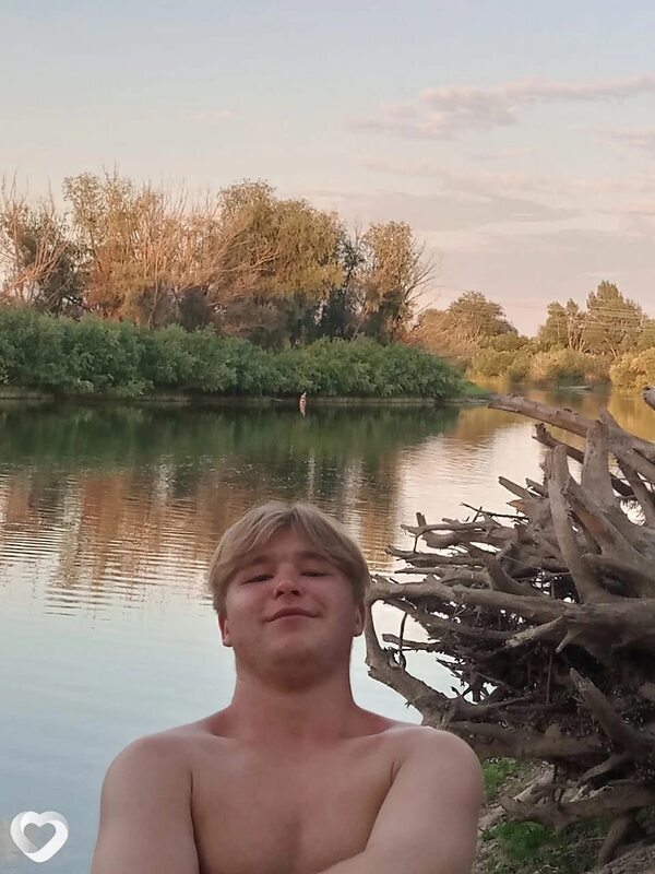 Николай, 19, Каменске-Шахтинском — анкета №1895906