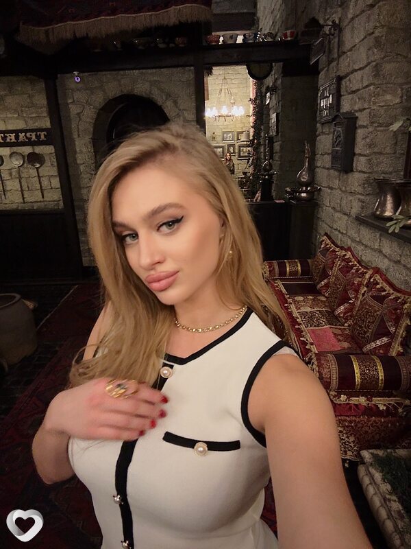 Alexandra, 23, Баку — анкета №1898752
