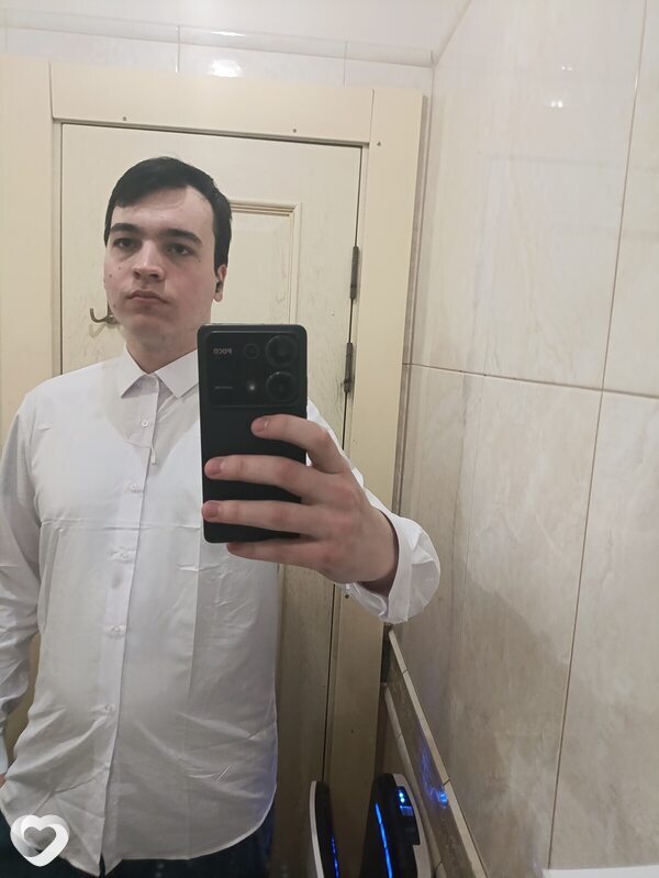 Виктор, 22, Москве — анкета №1901253