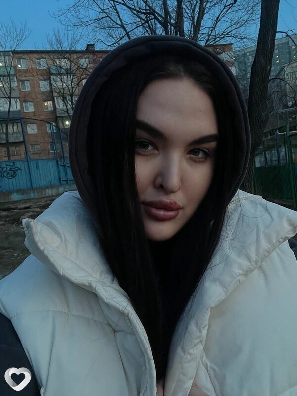 Лиза, 23, Нижнем Тагиле — анкета №1901451