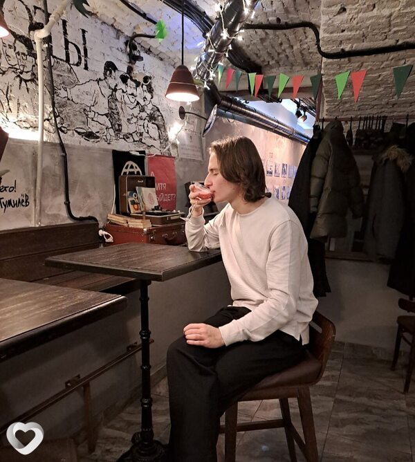 Виталий, 26, Санкт-Петербурге — анкета №1903029