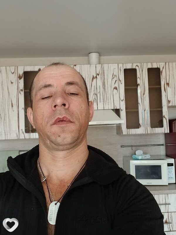Анатолий, 42, Уссурийске — анкета №1904810